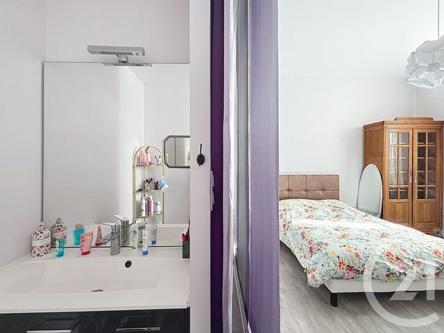 Appartement F3 &agrave; louer - 4 pi&egrave;ces - 102,70 m2 - Remiremont - 88 - LORRAINE