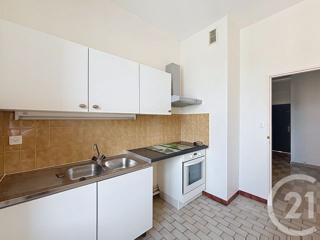 Appartement F2 &agrave; louer - 2 pi&egrave;ces - 46,86 m2 - Remiremont - 88 - LORRAINE