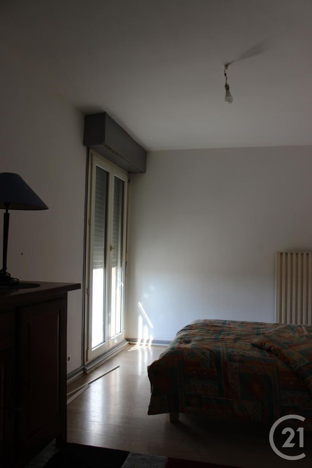 Appartement F4 &agrave; louer - 5 pi&egrave;ces - 92,48 m2 - Epinal - 88 - LORRAINE