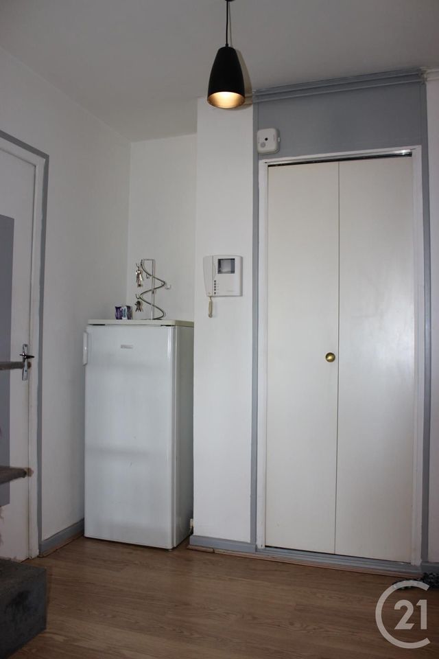 Appartement F4 &agrave; louer - 5 pi&egrave;ces - 92,48 m2 - Epinal - 88 - LORRAINE