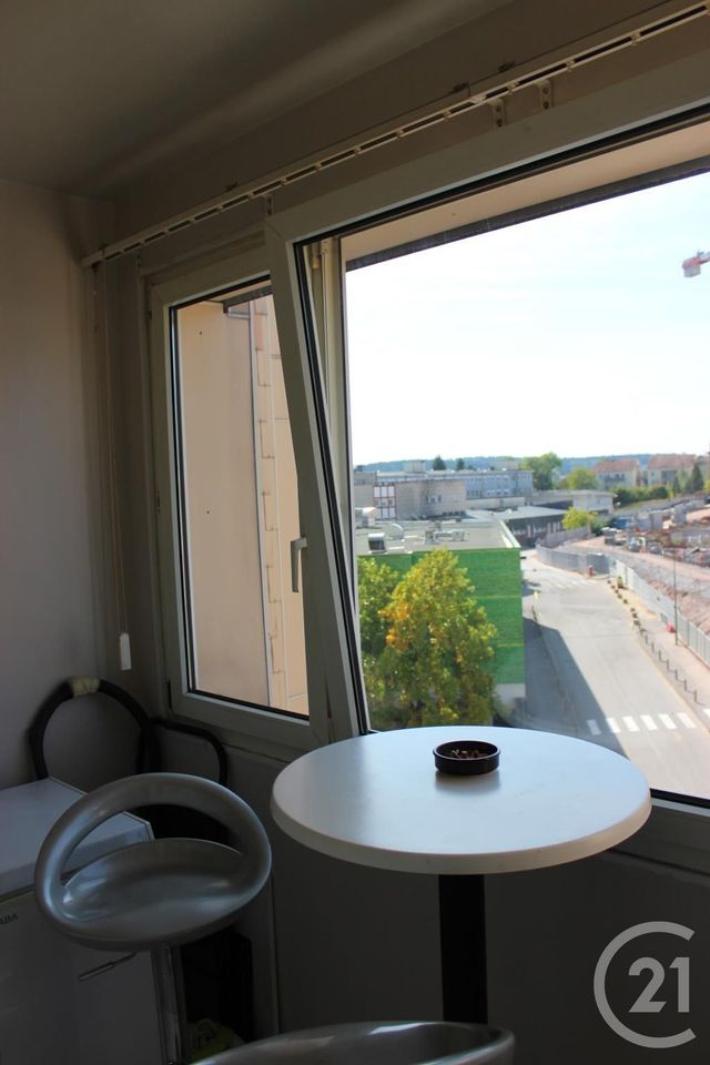 Appartement F4 &agrave; louer - 5 pi&egrave;ces - 92,48 m2 - Epinal - 88 - LORRAINE