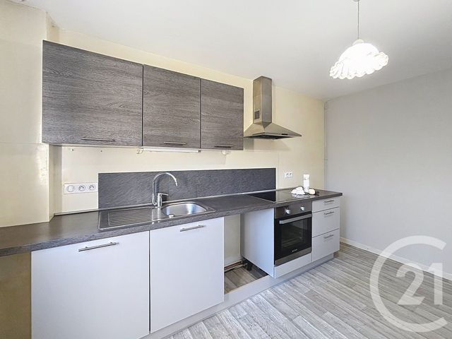 Appartement F4 &agrave; louer - 4 pi&egrave;ces - 66,02 m2 - St Ame - 88 - LORRAINE