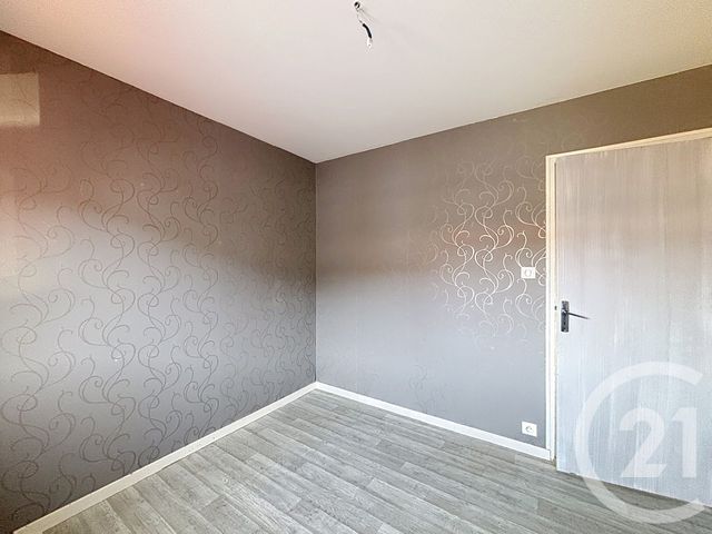 Appartement F4 &agrave; louer - 4 pi&egrave;ces - 66,02 m2 - St Ame - 88 - LORRAINE