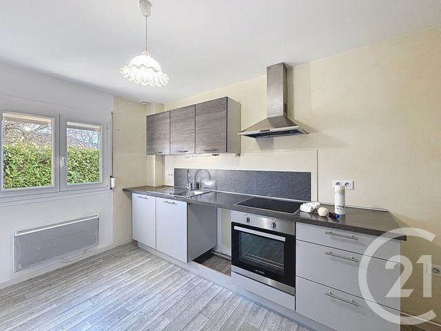 Appartement F4 &agrave; louer - 4 pi&egrave;ces - 66,02 m2 - St Ame - 88 - LORRAINE