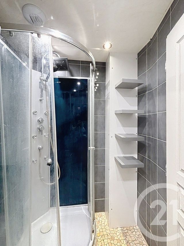 Appartement F3 &agrave; louer - 3 pi&egrave;ces - 72,64 m2 - Remiremont - 88 - LORRAINE