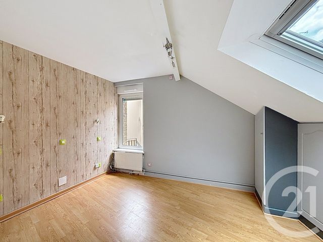 Appartement F3 &agrave; louer - 3 pi&egrave;ces - 72,64 m2 - Remiremont - 88 - LORRAINE