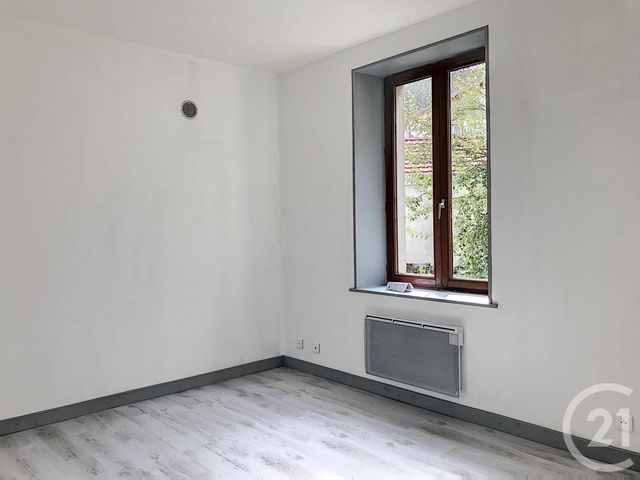 Appartement F2 &agrave; louer - 2 pi&egrave;ces - 39,75 m2 - Remiremont - 88 - LORRAINE