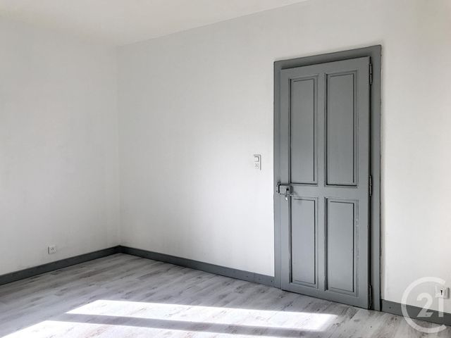 Appartement F2 &agrave; louer - 2 pi&egrave;ces - 39,75 m2 - Remiremont - 88 - LORRAINE