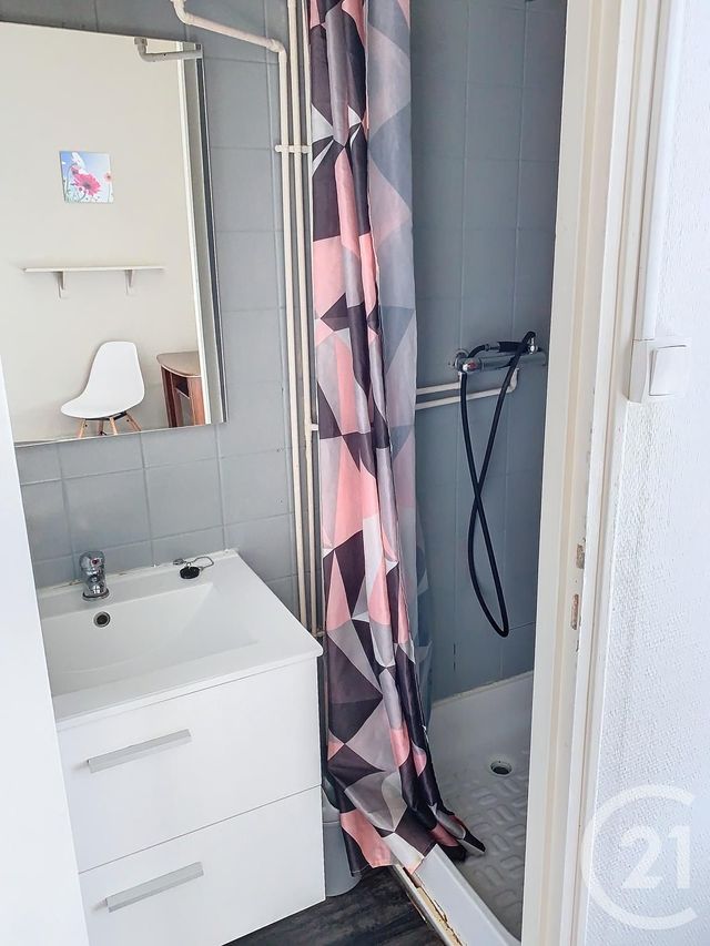 Appartement F1 &agrave; louer - 2 pi&egrave;ces - 27 m2 - Chantraine - 88 - LORRAINE