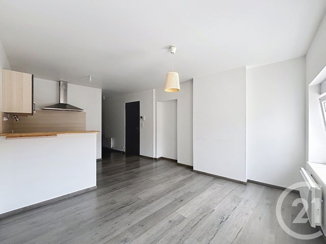 Appartement F2 &agrave; louer - 2 pi&egrave;ces - 38,85 m2 - Remiremont - 88 - LORRAINE