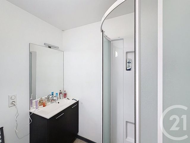 Appartement F2 &agrave; louer - 2 pi&egrave;ces - 38,85 m2 - Remiremont - 88 - LORRAINE