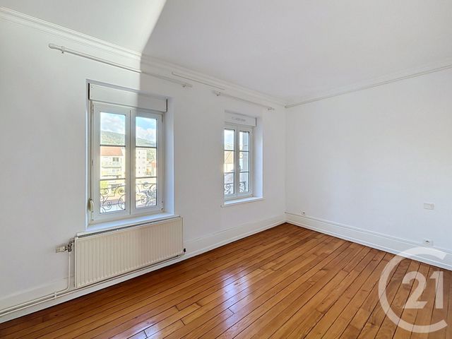 Appartement F4 &agrave; louer - 4 pi&egrave;ces - 114,65 m2 - Remiremont - 88 - LORRAINE