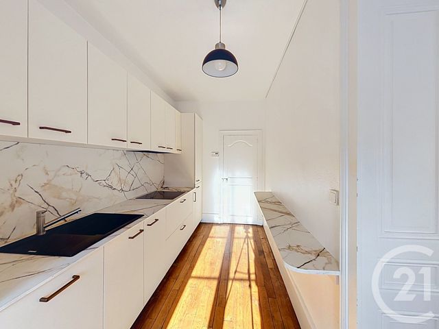 Appartement F4 &agrave; louer - 4 pi&egrave;ces - 114,65 m2 - Remiremont - 88 - LORRAINE