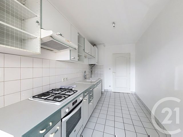 Appartement F3 &agrave; louer - 3 pi&egrave;ces - 70 m2 - Remiremont - 88 - LORRAINE