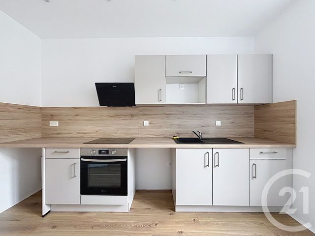 Appartement F3 &agrave; louer - 3 pi&egrave;ces - 78,49 m2 - Remiremont - 88 - LORRAINE
