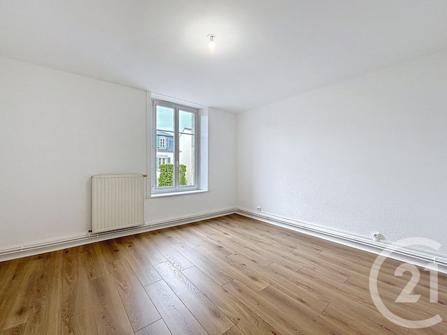 Appartement F3 &agrave; louer - 3 pi&egrave;ces - 78,49 m2 - Remiremont - 88 - LORRAINE