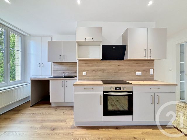 Appartement F4 &agrave; louer - 4 pi&egrave;ces - 79,65 m2 - Remiremont - 88 - LORRAINE