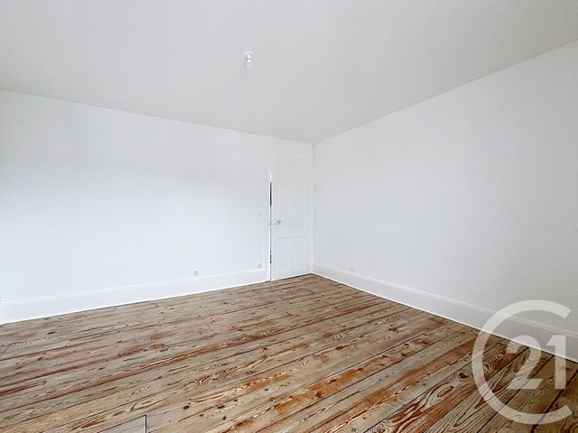 Appartement F4 &agrave; louer - 4 pi&egrave;ces - 79,65 m2 - Remiremont - 88 - LORRAINE