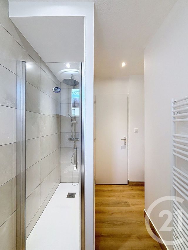 Appartement F4 &agrave; louer - 4 pi&egrave;ces - 79,65 m2 - Remiremont - 88 - LORRAINE