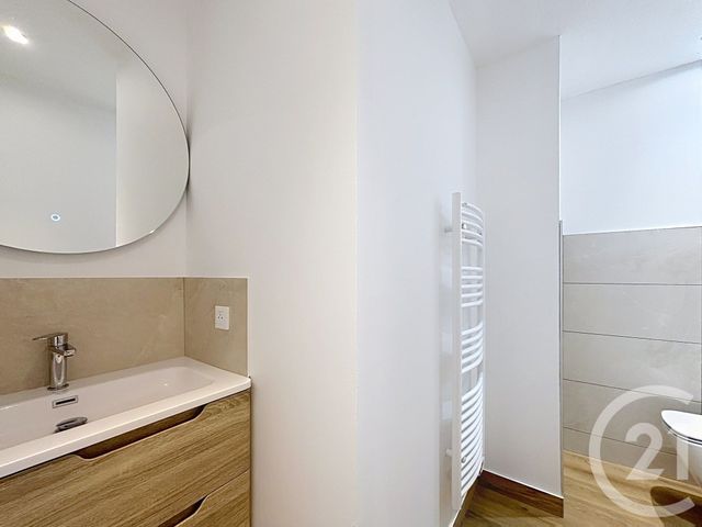 Appartement F4 &agrave; louer - 4 pi&egrave;ces - 79,65 m2 - Remiremont - 88 - LORRAINE