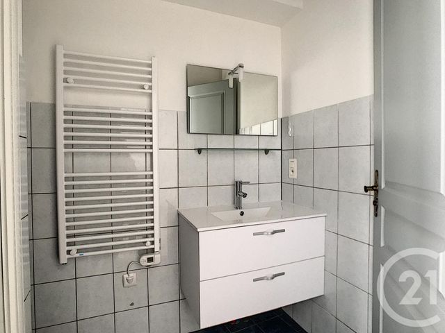 Appartement Studio &agrave; louer - 1 pi&egrave;ce - 25,44 m2 - Remiremont - 88 - LORRAINE