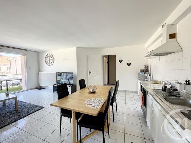 Appartement F3 &agrave; louer - 3 pi&egrave;ces - 64,88 m2 - Remiremont - 88 - LORRAINE