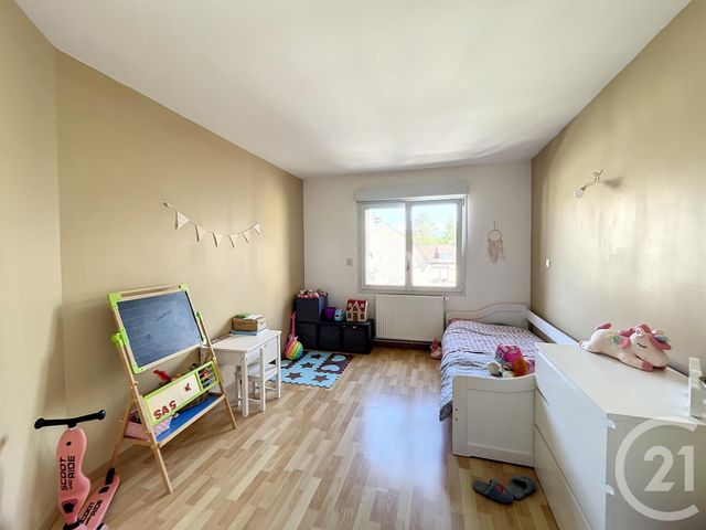 Appartement F3 &agrave; louer - 3 pi&egrave;ces - 64,88 m2 - Remiremont - 88 - LORRAINE