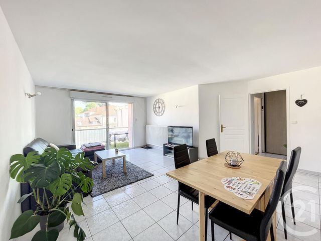 Appartement F3 &agrave; louer - 3 pi&egrave;ces - 64,88 m2 - Remiremont - 88 - LORRAINE