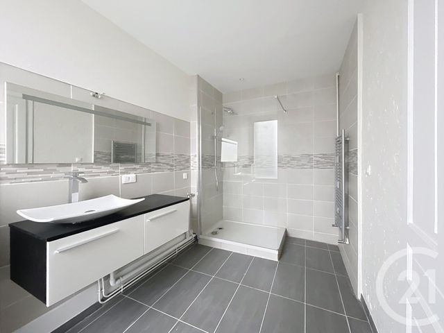 Appartement F3 &agrave; louer - 3 pi&egrave;ces - 59 m2 - Epinal - 88 - LORRAINE