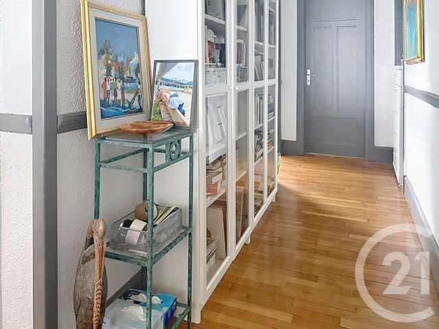 Appartement F5 &agrave; vendre - 5 pi&egrave;ces - 112 m2 - Remiremont - 88 - LORRAINE