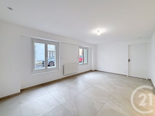 Appartement F2 &agrave; louer - 2 pi&egrave;ces - 40,45 m2 - Remiremont - 88 - LORRAINE