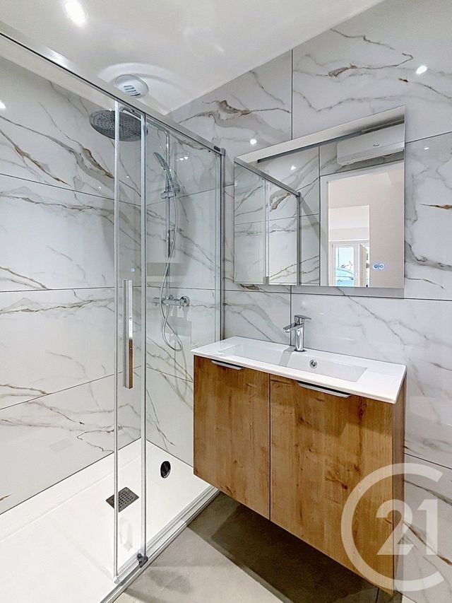 Appartement F2 &agrave; louer - 2 pi&egrave;ces - 40,45 m2 - Remiremont - 88 - LORRAINE