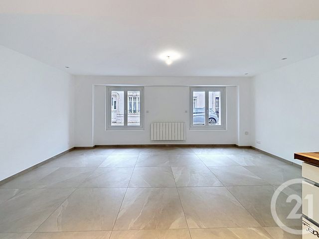 Appartement F2 &agrave; louer - 2 pi&egrave;ces - 40,45 m2 - Remiremont - 88 - LORRAINE
