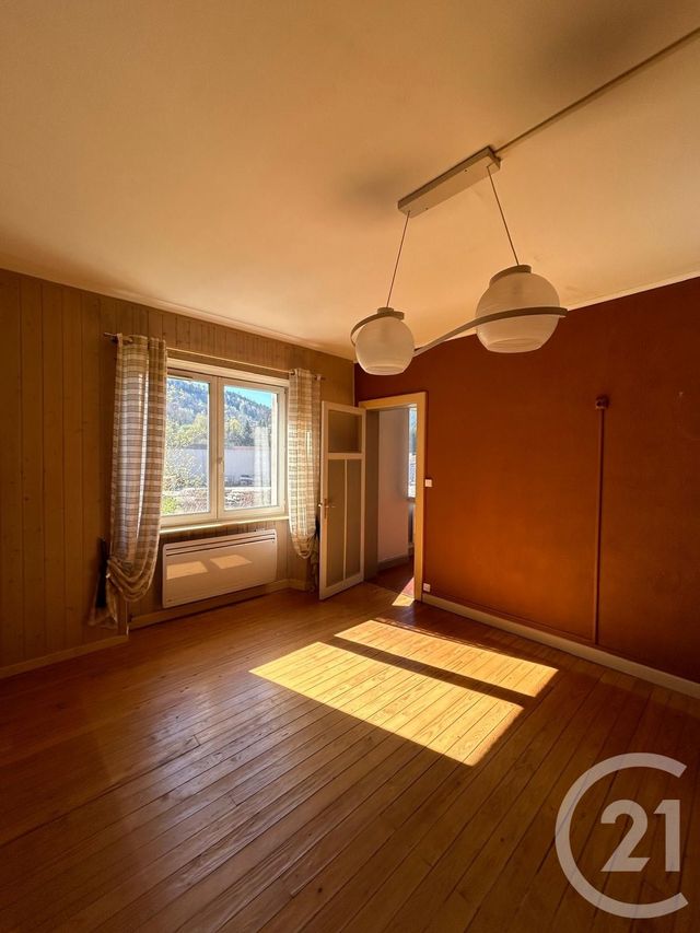 Appartement &agrave; vendre - 5 pi&egrave;ces - 75 m2 - Cornimont - 88 - LORRAINE