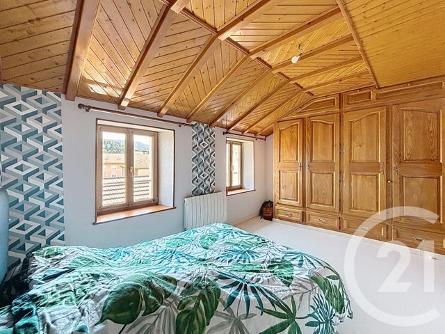 Appartement F3 &agrave; louer - 3 pi&egrave;ces - 61,98 m2 - Remiremont - 88 - LORRAINE