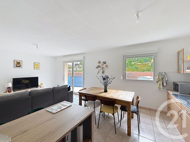 Appartement F3 &agrave; louer - 3 pi&egrave;ces - 65,02 m2 - Remiremont - 88 - LORRAINE