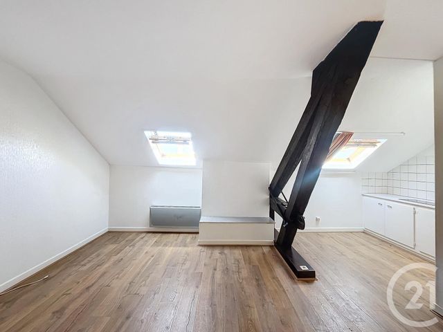 Appartement Studio &agrave; louer - 1 pi&egrave;ce - 25,67 m2 - Remiremont - 88 - LORRAINE