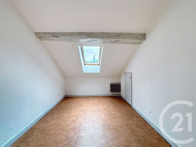 Appartement F3 &agrave; louer - 3 pi&egrave;ces - 65,73 m2 - Remiremont - 88 - LORRAINE