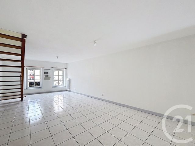 Appartement F3 &agrave; louer - 3 pi&egrave;ces - 65,73 m2 - Remiremont - 88 - LORRAINE