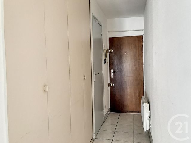 Appartement F3 &agrave; louer - 3 pi&egrave;ces - 65,73 m2 - Remiremont - 88 - LORRAINE