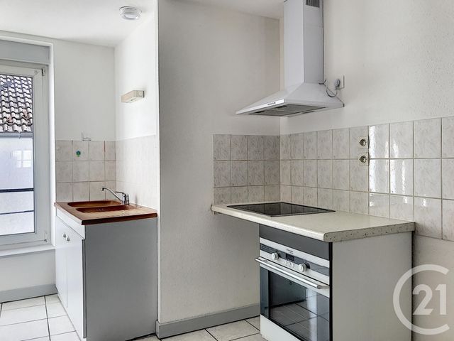 Appartement F3 &agrave; louer - 3 pi&egrave;ces - 65,73 m2 - Remiremont - 88 - LORRAINE
