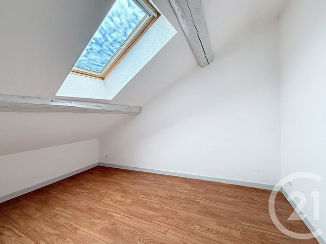 Appartement F3 &agrave; louer - 3 pi&egrave;ces - 65,73 m2 - Remiremont - 88 - LORRAINE