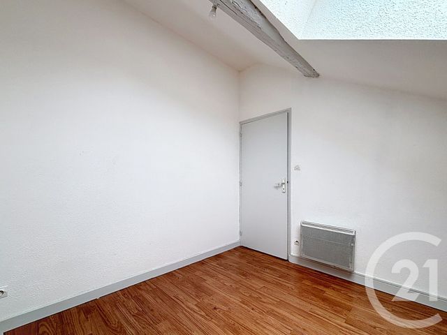 Appartement F3 &agrave; louer - 3 pi&egrave;ces - 65,73 m2 - Remiremont - 88 - LORRAINE