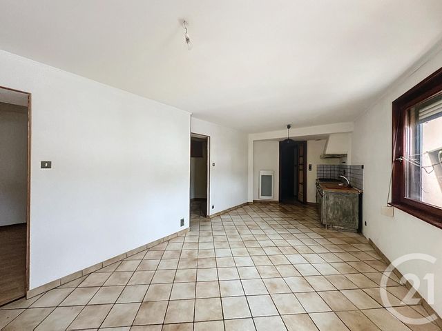 Appartement F2 &agrave; louer - 2 pi&egrave;ces - 45,88 m2 - Remiremont - 88 - LORRAINE