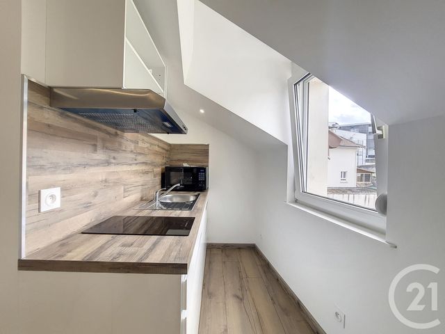 Appartement F1 &agrave; louer - 1 pi&egrave;ce - 23,75 m2 - Remiremont - 88 - LORRAINE