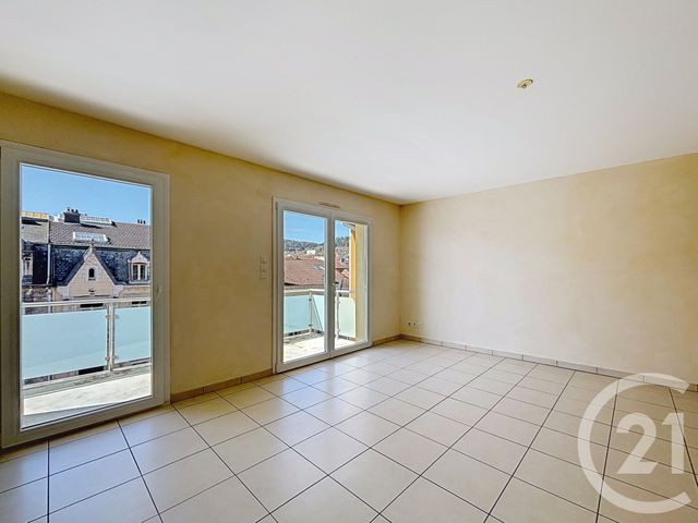 Appartement F3 &agrave; louer - 3 pi&egrave;ces - 81,81 m2 - Remiremont - 88 - LORRAINE