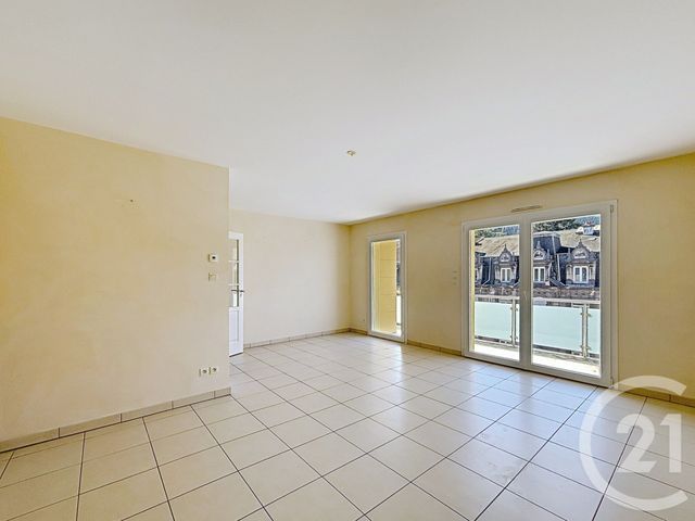 Appartement F3 &agrave; louer - 3 pi&egrave;ces - 81,81 m2 - Remiremont - 88 - LORRAINE