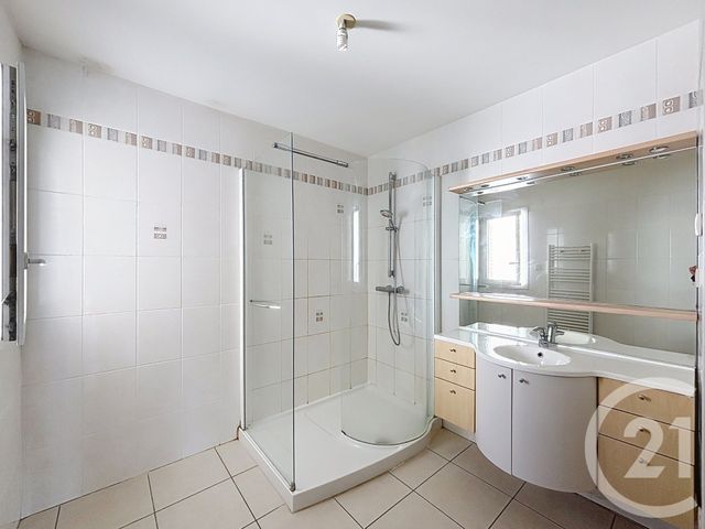 Appartement F3 &agrave; louer - 3 pi&egrave;ces - 81,81 m2 - Remiremont - 88 - LORRAINE