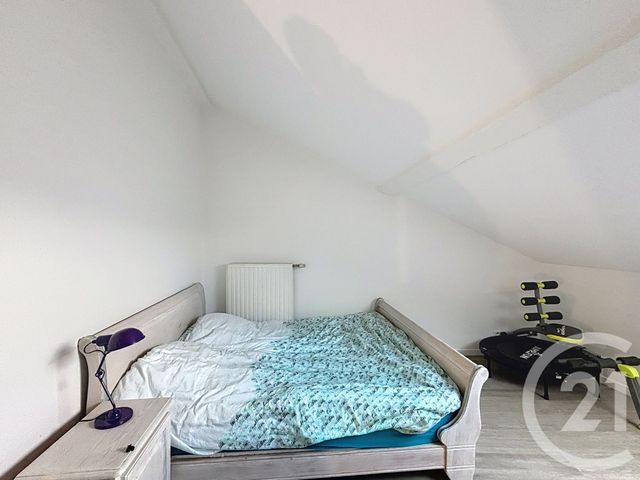 Appartement F4 &agrave; louer - 4 pi&egrave;ces - 70,31 m2 - Remiremont - 88 - LORRAINE