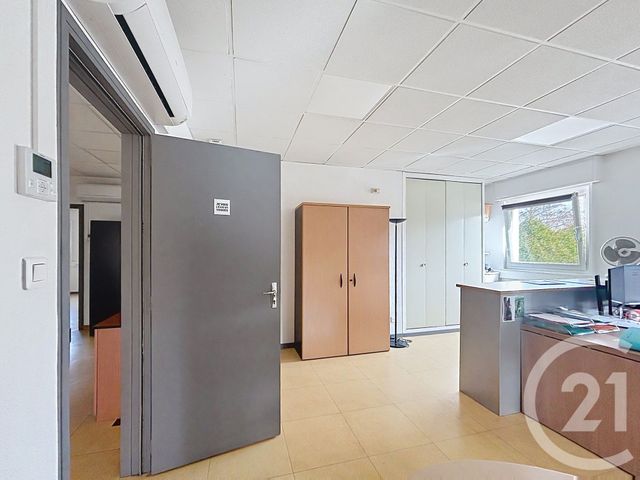Bureaux à louer - 160.0 m2 - 88 - Vosges